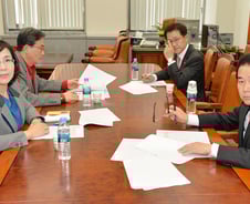 與 공무원 연금개혁 TF 첫 회의···'하후상박' 논의