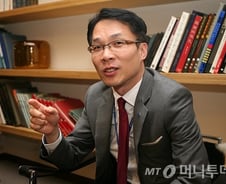 "포스코 팔고 바오산 사고…후강퉁에 주목할 것"