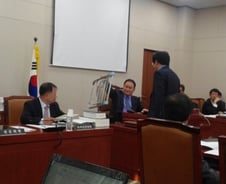 막판까지 '카톡 국감'…"감사원은 '청와대 감싸원'"