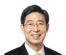 "韓, 13년째 초저출산국…700년 뒤 사라질 나라"