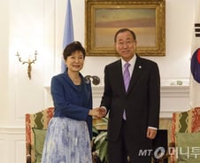 [현장+]'반기문'과 '개헌론'…동전의 양면