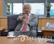 "우주에 적용할 수 있는 건설기술 개발한다"