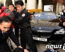 [사진][단독] '가토 전 지국장을 막아라!'