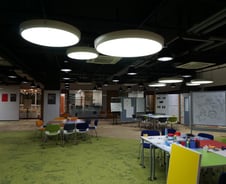 'SK의 꿈나무' 대전 창조경제센터 가보니 창업 열기 '후끈'