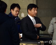 "문건유출 의혹 수사의 핵심은 '식당 모임'의 실체"