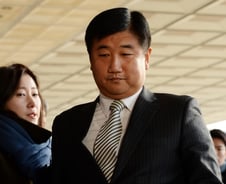 檢 "'청와대 문건유출' 박 경정, 부하 통해 컴퓨터 파일 삭제"