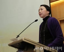 조현아 전 부사장, 한진그룹 모든 공식직책서 사퇴 