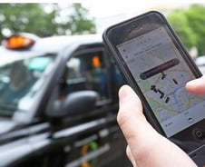 "아직도 손 들어 잡아?" 모바일 택시 앱 쏟아진다