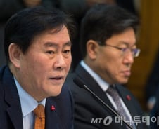 최경환 경제팀, 경제활성화에 구조개혁까지 '두 토끼 가능?'