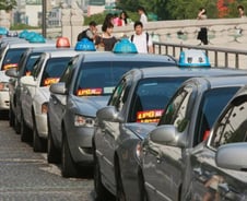 [단독] 서울시, '공영택시' 만든다…"기사 월급 300만원"  