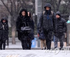 정부 노동대책 발표, 노·정 '유연화' 동상이몽
