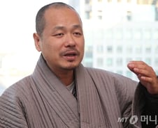 "문화재 환수는 일종의 계시" 세상의 '불의'와 맞서는 승려