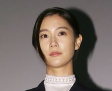 클라라의 강경 모드..과감한 반격과 뒤늦은 대응 사이