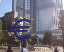 [오늘의포인트]ECB 효과에 반등한 증시, 투자전략은?