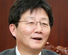 유승민 "증세냐 복지축소냐 연말 정기국회까지 가닥"