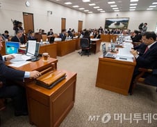 [단독]살처분 비용, 정부-지자체 '50대50'으로…지원의무도 강제