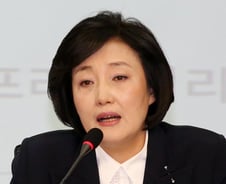 [단독] 박영선, 이르면 내일 '이학수특별법' 공개