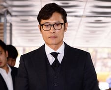 [단독]이병헌, 협박녀 선처 요구…처벌불원의견서 제출