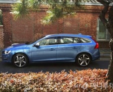 볼보는 '아빠차'? V60 D4 R-디자인은 '멋진 오빠차' 
