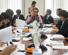 [현장+]흡연경고 그림 유예 1년6개월, 묘수? 꼼수?