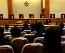 처벌은 못해도…간통 상대방도 '손해배상 책임' 여전