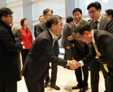 [현장+]삼성전자, 주주총회를 '확' 바꿨다