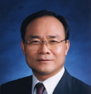 '가난한 소년의 꿈' 키운 자수성가형 기업인의 '죽음'