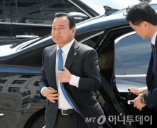 野 '성완종리스트' 총공세 vs 與 "대선자금 수사" 맞불