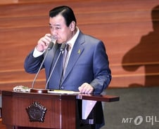 '성완종 리스트' 진실게임…혐의 입증 과연 될까