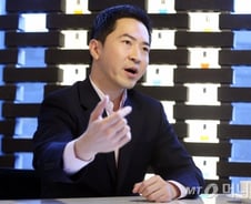 화이자 사옥매입·6000억 투자 유치…"부딪혀야 배운다"