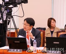 사회적경제기본법 통과 코앞…"새 경제 패러다임 연다"