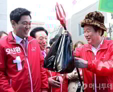 [현장+]'변화' 바람부는 관악을, 27년만에 보수진영 승리?