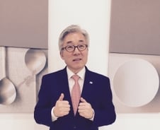 "한식, 싼 이미지에서 벗어나 고급스러움 추구할 때"