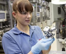 대학 진학률 45%에도 일자리 넘치는 독일기업 경쟁력