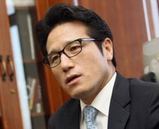 축구로 한일관계 물꼬 튼 정병국 "정상회담, 빠를 수록 좋다"