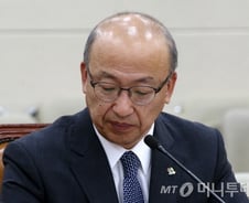 메르스 꽁무니 쫒는 보건당국…잇따라 뚫리는 방역망