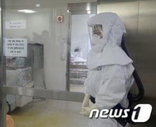 [단독]건강해도 메르스 위협적..아산충무병원 간호사 에크모 장착