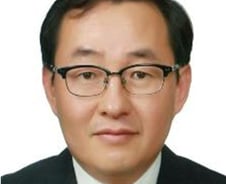 [기고]거인의 어깨 위에 올라선 거인