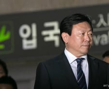 신동빈, L투자회사도 장악…두발 앞서 나가나