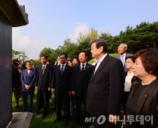 [뷰300] 백범 김구 자손들의 '까방권'과 친일파 후손들의 '까임권'
