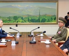 총 25시간째 南北접촉, 왜 길어지나 봤더니···