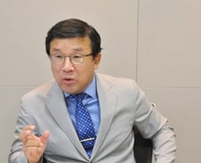 "개미는 총알 한방이 아쉽다, 작은 것부터 지켜야"