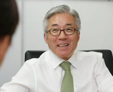 히트한 제과, 제화, 음료 광고가 모두 그의 손에서