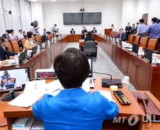 [단독]임대주택 관리업무 민영화, 앞에선 '백지화' 뒤에선 '강행'