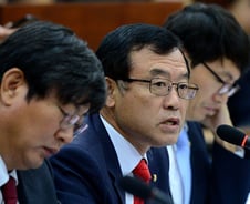 검찰 퇴직공직자 35%가 임의취업…공직자윤리법 '위반'