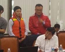 농해수위에 등장한 '구명조끼'…이이재 "최신형으로 보급 늘려야"