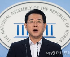 野 "노사정 대타협 갈길 먼 합의, 정부여당 밀어붙이기 입법 철회해야"