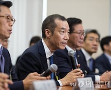 '삼성물산 합병' 이틀째 논란…與 "엘리엇 규정 위반" 野 "주주명부 불법제공"