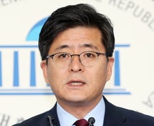 [단독]체면구긴 기재부, GDP 대비 법인세 비중 '오류' 인정
