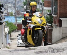 소방차 보다 늦다...너무 무거운 소방오토바이 '논란'